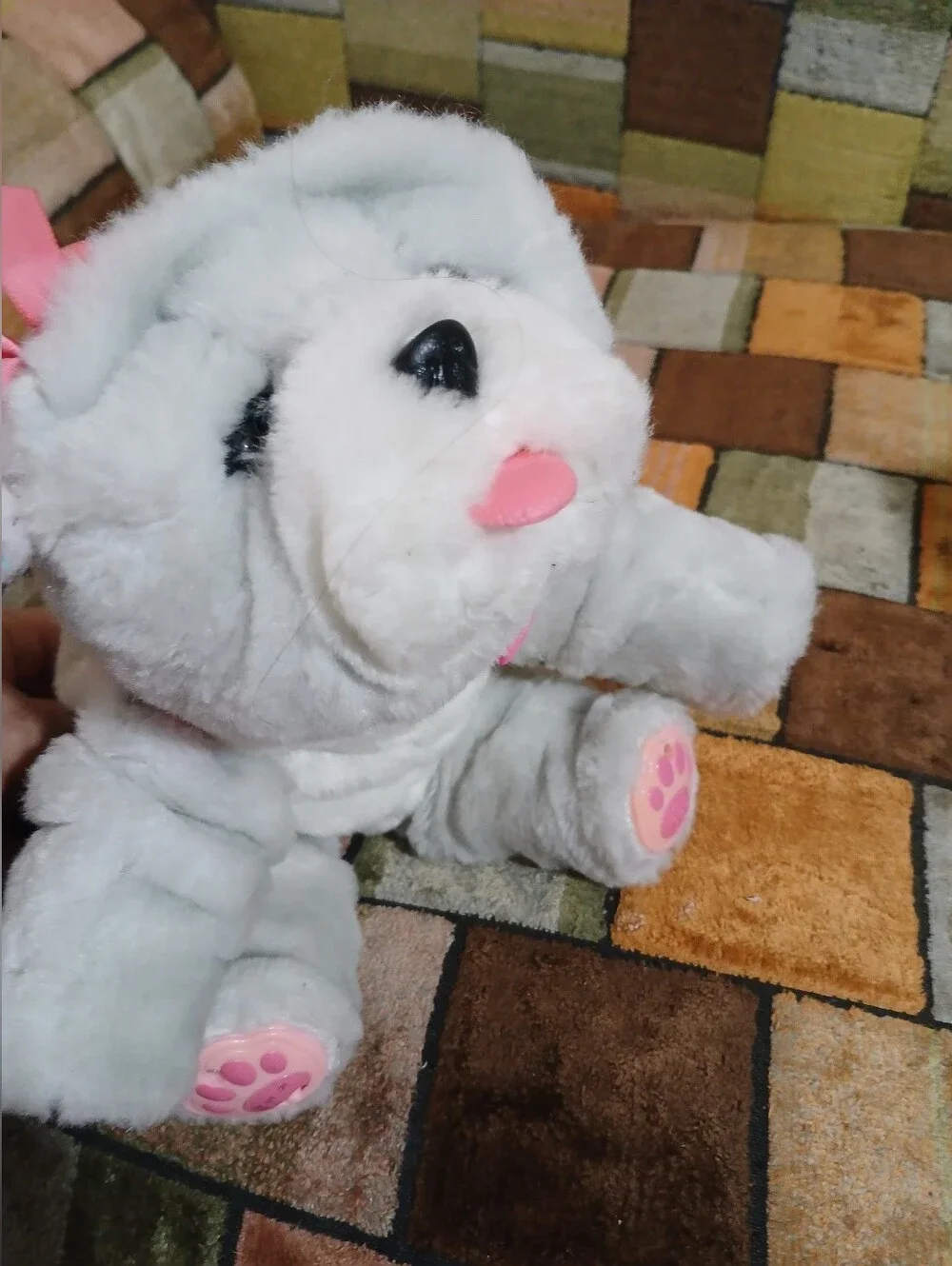 Little Live Pets Toy Wrinkles girl  Bella Kissing Puppy Bulldog